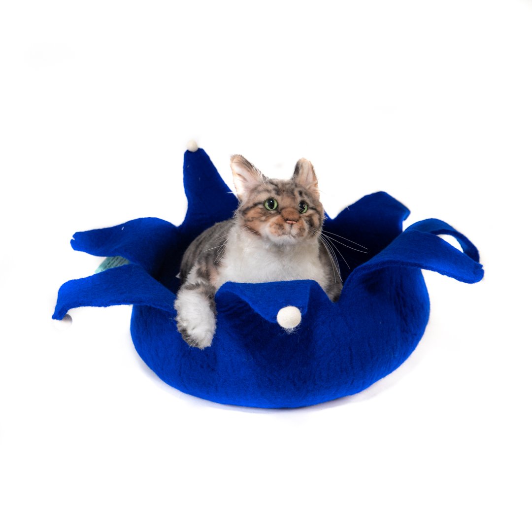 Dharma Dog Karma Cat Petal Basket Holiday Blue For Cats & Small Dogs